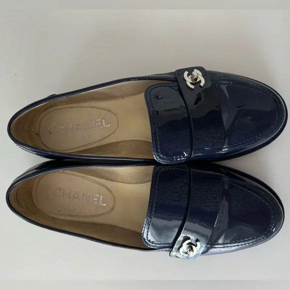 Authentic Chanel Loafers Navy Patent Leather Enamel Turn lock CoCo Mark - Picture 6 of 9